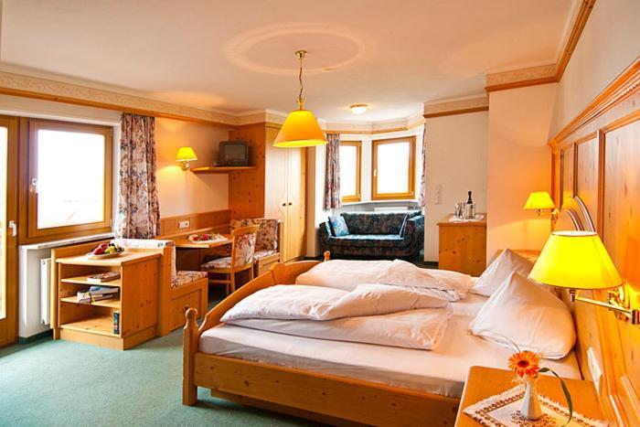 Hotel Tannenhof Brunico Luaran gambar